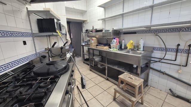 2 chambre Local Commercial à vendre à Fuengirola - 359 000 € (Ref: 9879448)