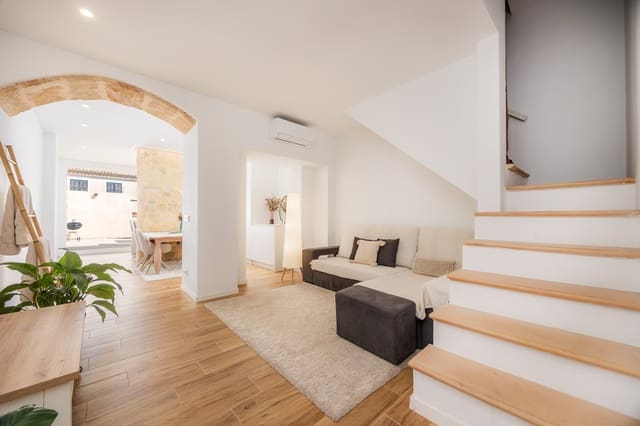 3 bedroom Townhouse for sale in Capdepera - € 599,000 (Ref: 9940653)