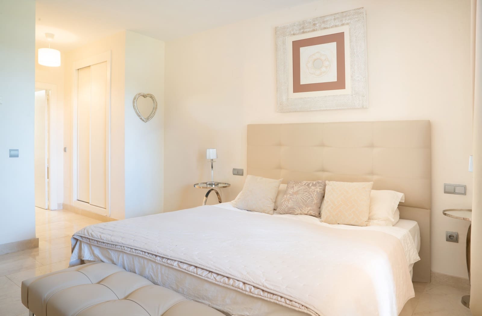 3 quarto Apartamento para venda em Benahavis com piscina garagem - 620 000 € (Ref: 10033565)