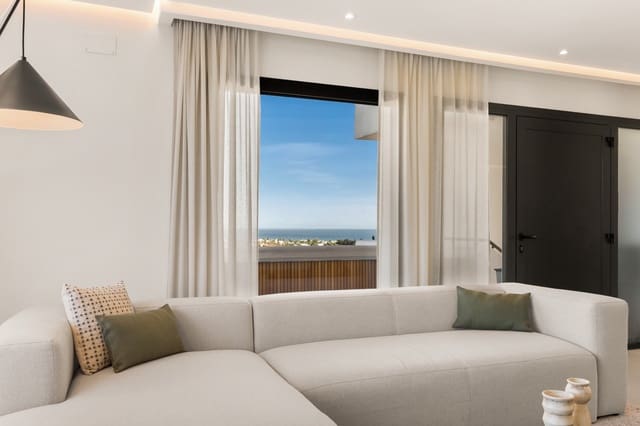 2 chambre Appartement à vendre à Nueva Andalucía Centro, Marbella avec piscine garage - 995 000 € (Ref: 10033566)