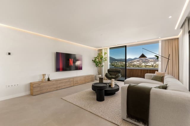 2 chambre Appartement à vendre à Nueva Andalucía Centro, Marbella avec piscine garage - 995 000 € (Ref: 10033566)
