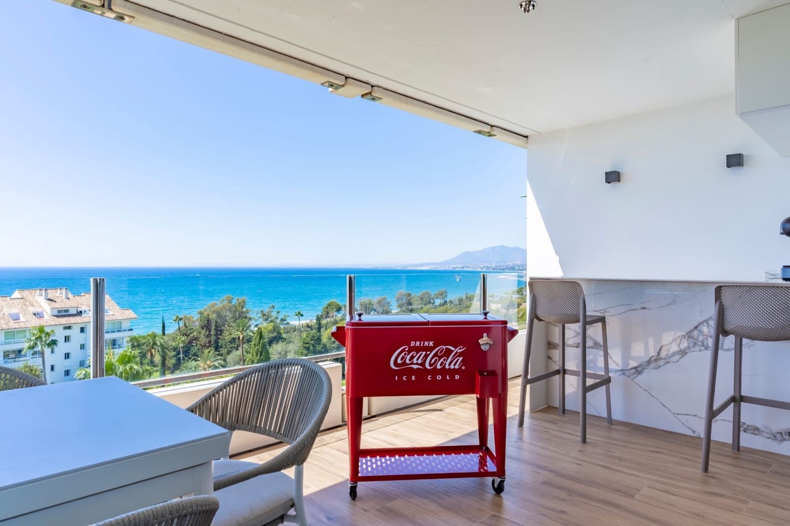 3 chambre Appartement à vendre à Marbella avec piscine garage - 949 000 € (Ref: 10033568)