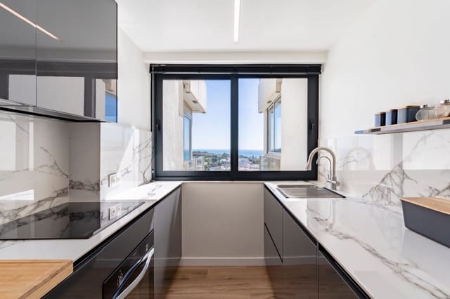 3 soverom Leilighet til salgs i Río Real, Marbella med svømmebasseng garasje - € 949 000 (Ref: 10033568)