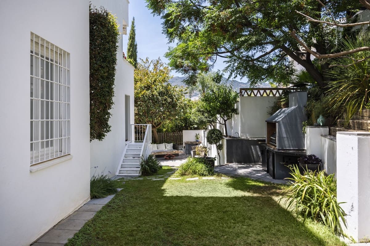 2 Zimmer Apartment zu verkaufen in Benalmadena mit Pool Garage - 490.000 € (Ref: 10033569)