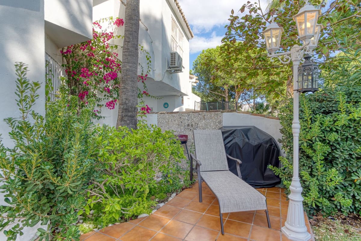 3 Zimmer Haus zu verkaufen in Calahonda mit Pool Garage - 495.000 € (Ref: 10033570)