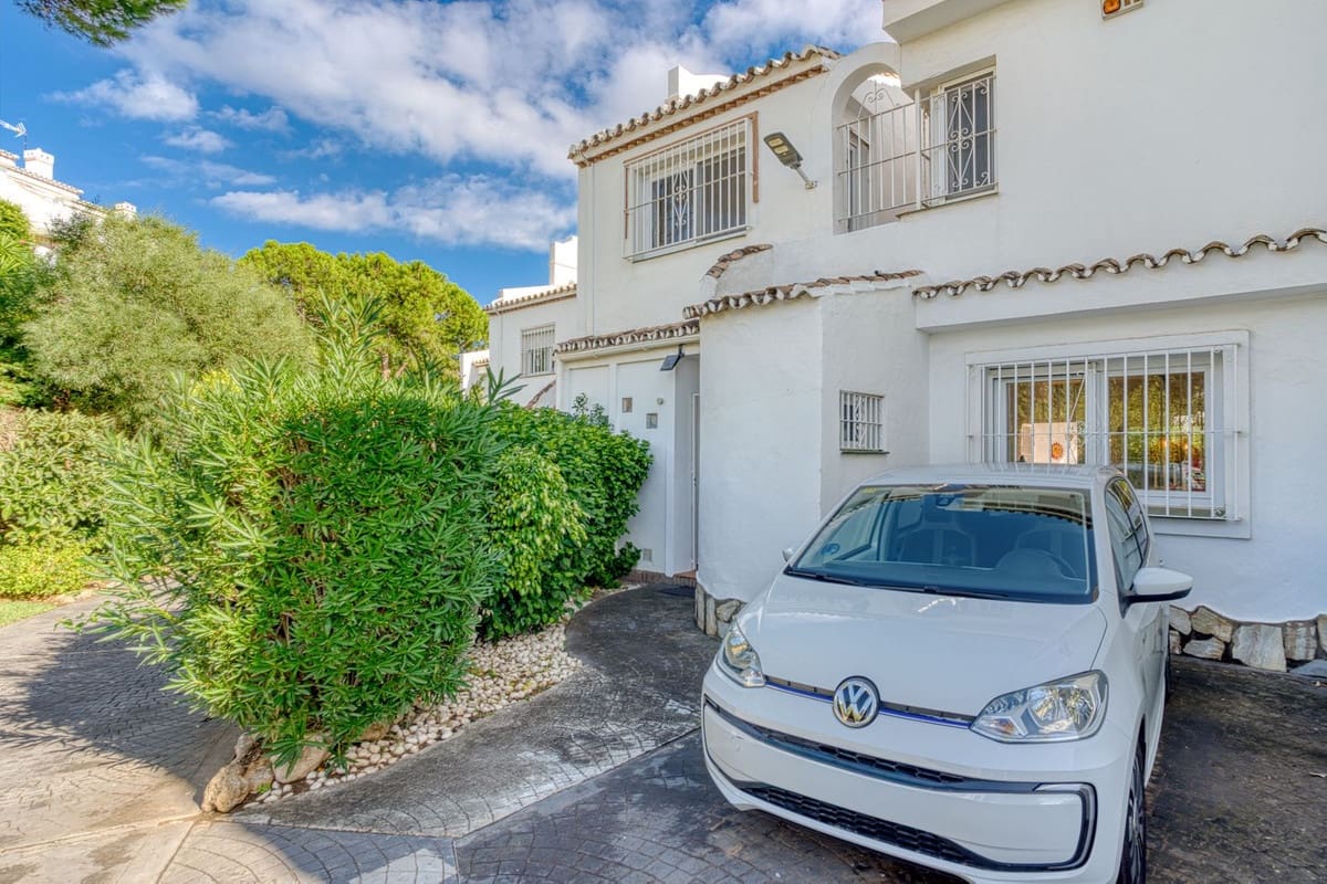 3 Zimmer Haus zu verkaufen in Calahonda mit Pool Garage - 495.000 € (Ref: 10033570)