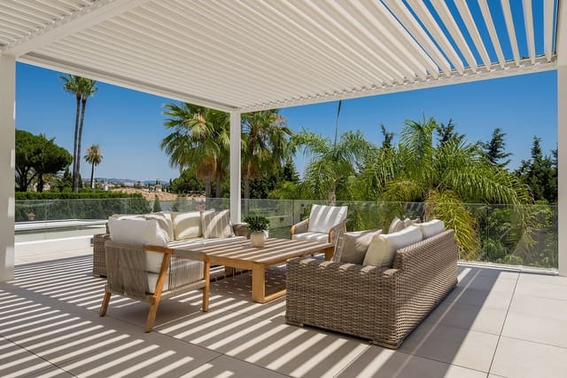 4 sypialnia Willa na sprzedaż w Los Naranjos, Marbella z basenem garażem - 4 995 000 € (Ref: 10033574)