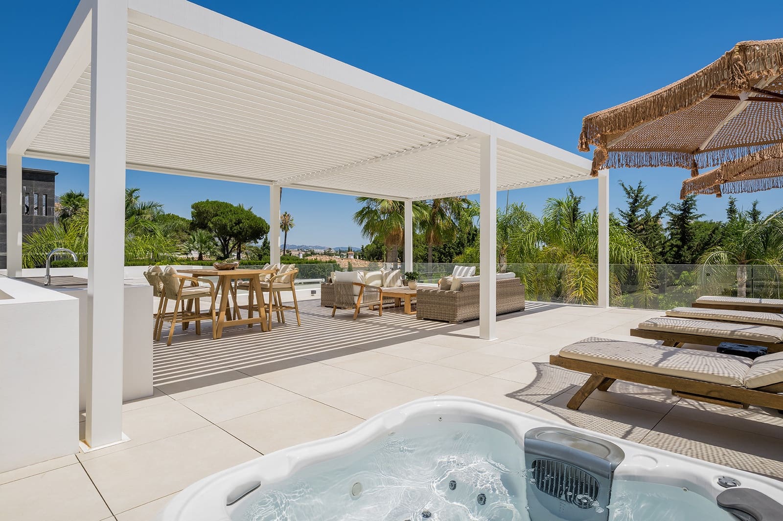 4 sypialnia Willa na sprzedaż w Marbella z basenem garażem - 4 995 000 € (Ref: 10033574)
