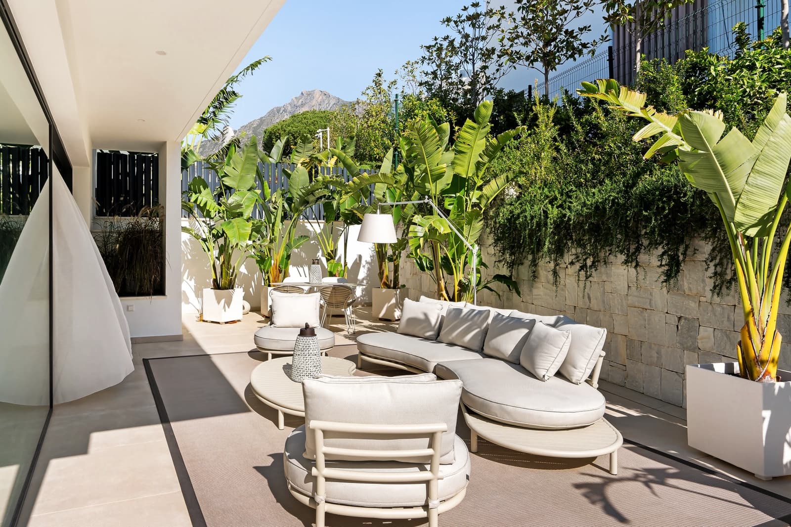 4 soveværelse Villa til salg i Marbella med swimmingpool garage - € 3.500.000 (Ref: 10033575)
