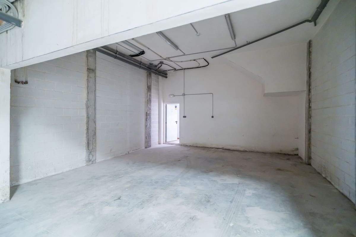 4 sypialnia Dom na sprzedaż w Calahonda z basenem garażem - 699 000 € (Ref: 10033576)