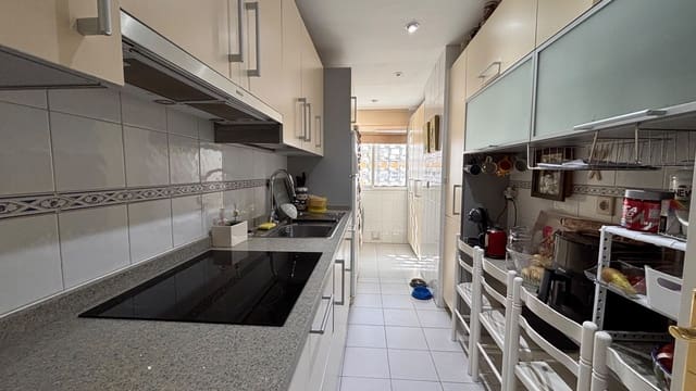 4 makuuhuone Huoneisto myytävänä paikassa Golden Mile, Marbella mukana uima-altaan 
autotalli - 875 000 € (Ref: 10044644)