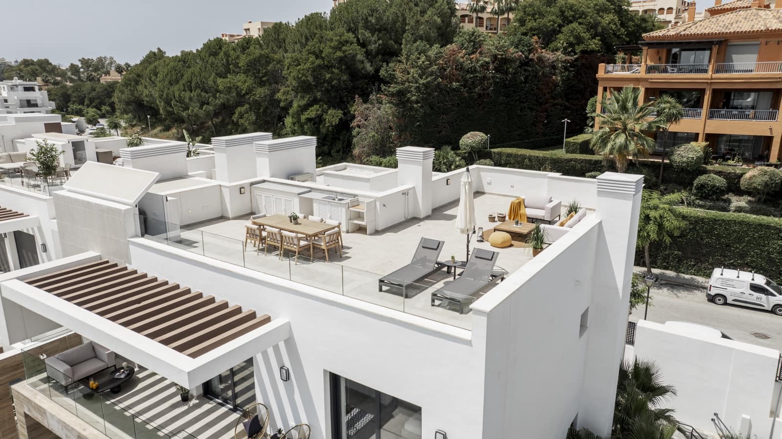 3 chambre Penthouse à vendre à Estepona avec piscine garage - 895 000 € (Ref: 10044646)