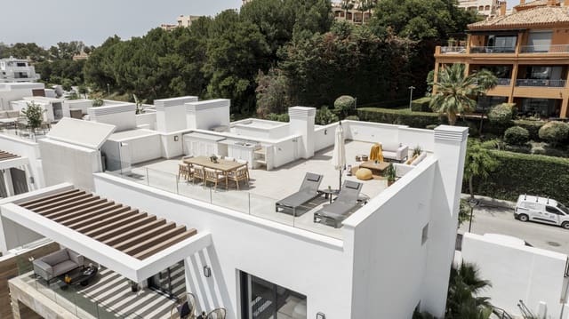 3 soveværelse Penthouse til salg i Huerta Nueva, Estepona med swimmingpool garage - € 895.000 (Ref: 10044646)