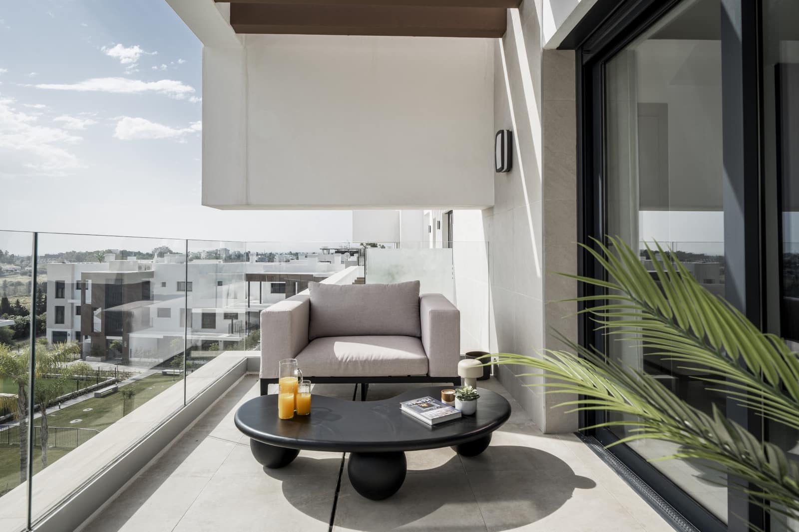 3 chambre Penthouse à vendre à Estepona avec piscine garage - 895 000 € (Ref: 10044646)