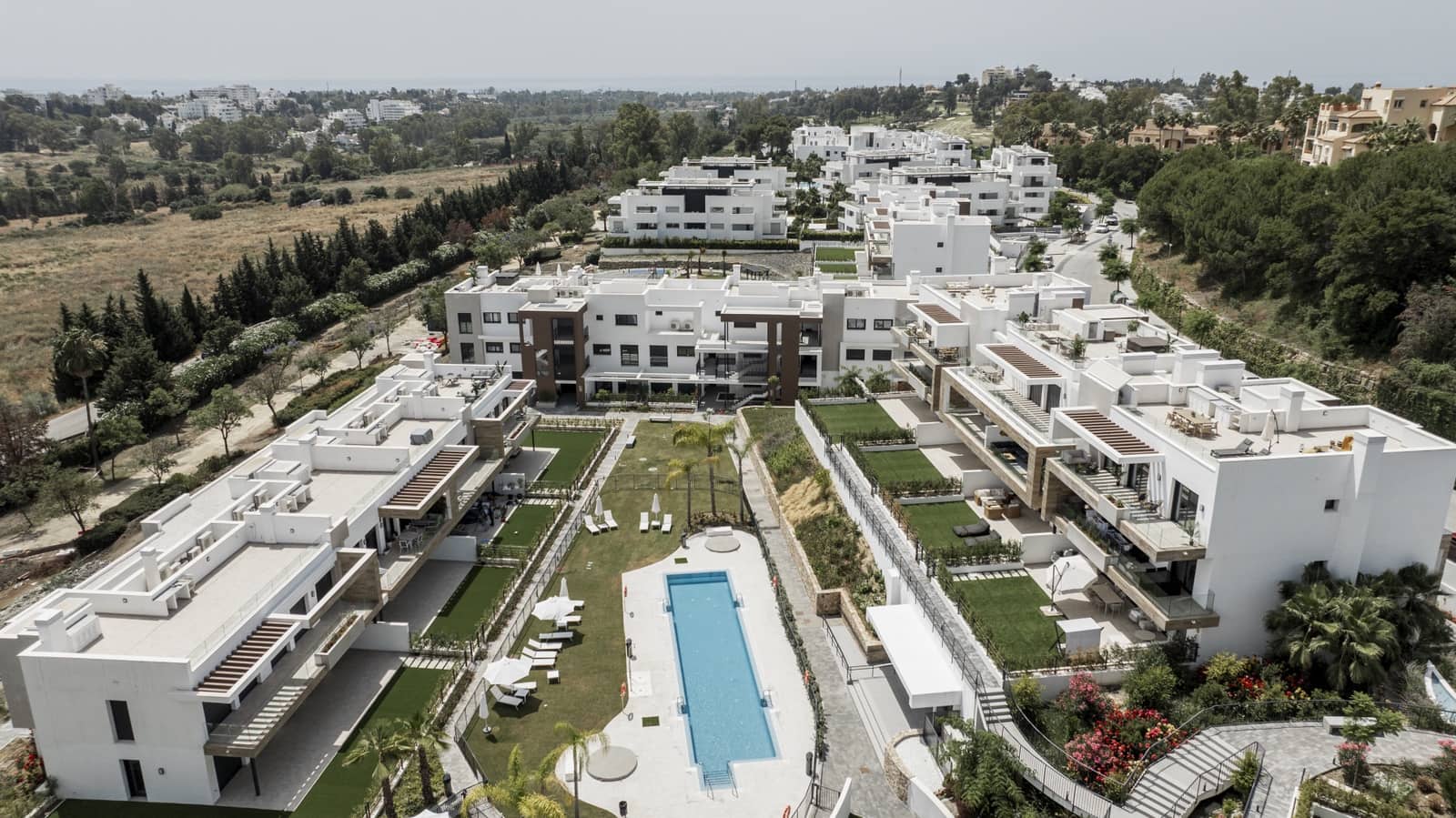 3 chambre Penthouse à vendre à Estepona avec piscine garage - 895 000 € (Ref: 10044646)