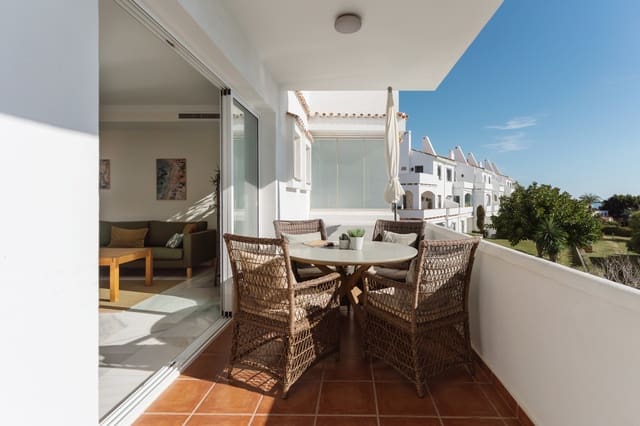 2 bedroom Apartment for sale in Nueva Andalucía Centro, Marbella with pool garage - € 795,000 (Ref: 10044647)