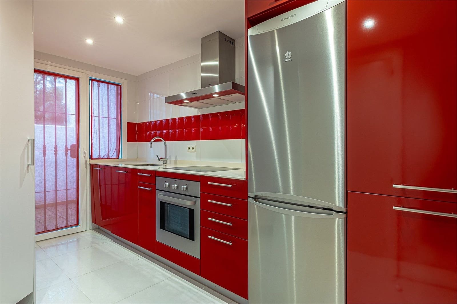 2 sovrum Hus till salu i Marbella med pool garage - 599 000 € (Ref: 10044648)