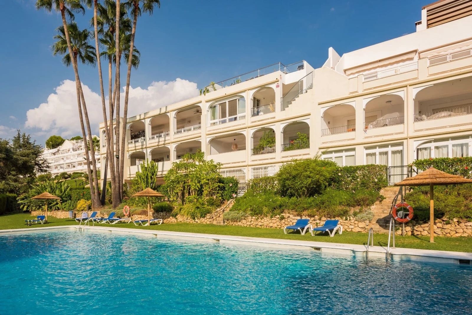 2 Zimmer Apartment zu verkaufen in La Quinta mit Pool Garage - 595.000 € (Ref: 10044650)