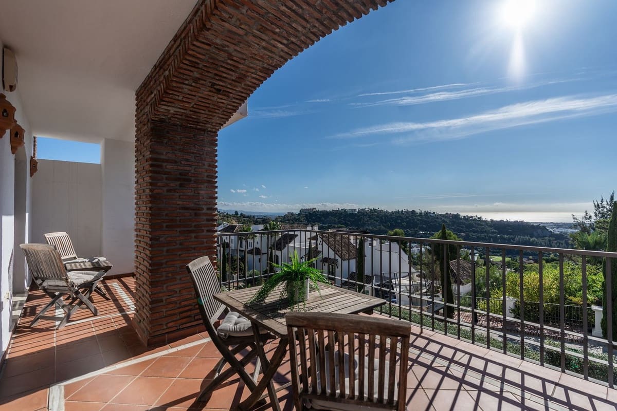 2 slaapkamer Appartement te koop in Benahavis - € 449.995 (Ref: 10044654)