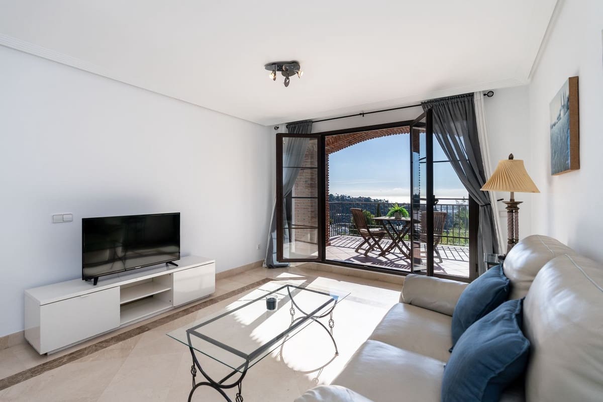 2 slaapkamer Appartement te koop in Benahavis - € 449.995 (Ref: 10044654)