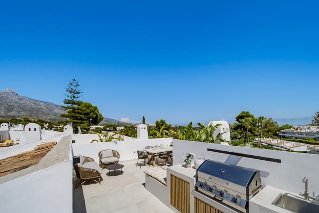 2 quarto Penthouse para venda em Aloha Golf, Marbella com piscina garagem - 945 000 € (Ref: 10044656)