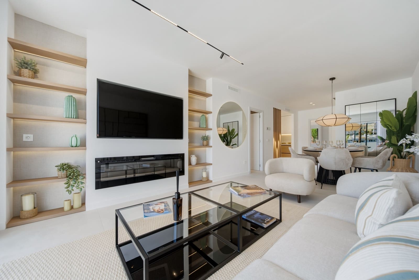 2 sypialnia Penthouse na sprzedaż w Marbella z basenem garażem - 945 000 € (Ref: 10044656)