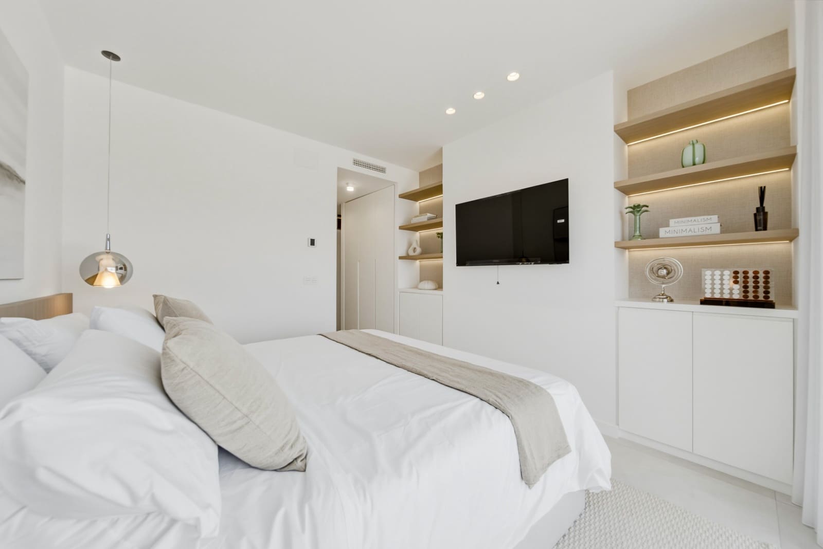 2 sypialnia Penthouse na sprzedaż w Marbella z basenem garażem - 945 000 € (Ref: 10044656)