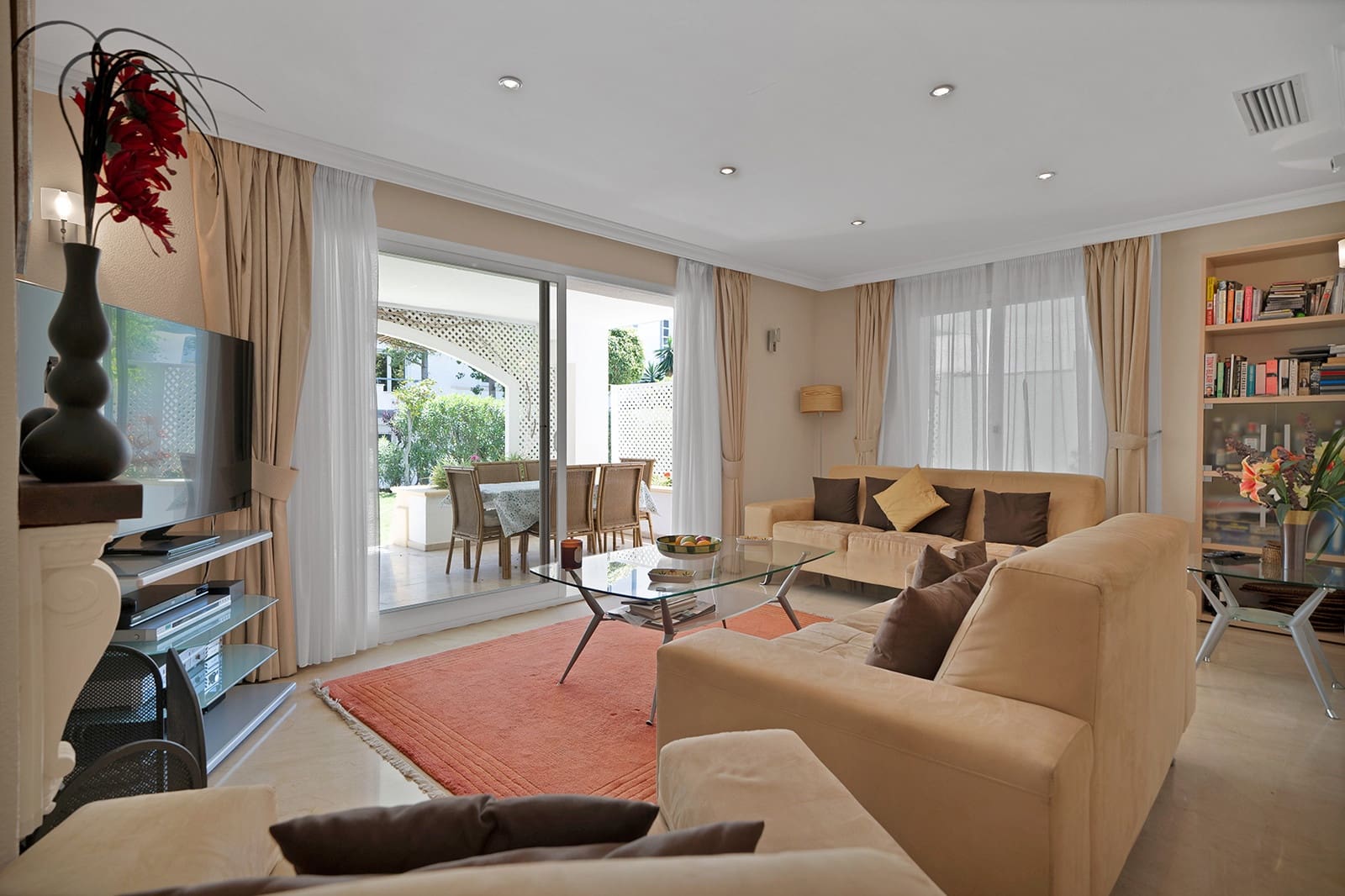 2 slaapkamer Appartement te koop in Estepona met zwembad garage - € 625.000 (Ref: 10044659)