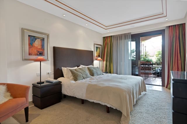 2 camera da letto Appartamento in vendita in Punta Plata, Estepona con piscina garage - 799.500 € (Rif: 10044661)