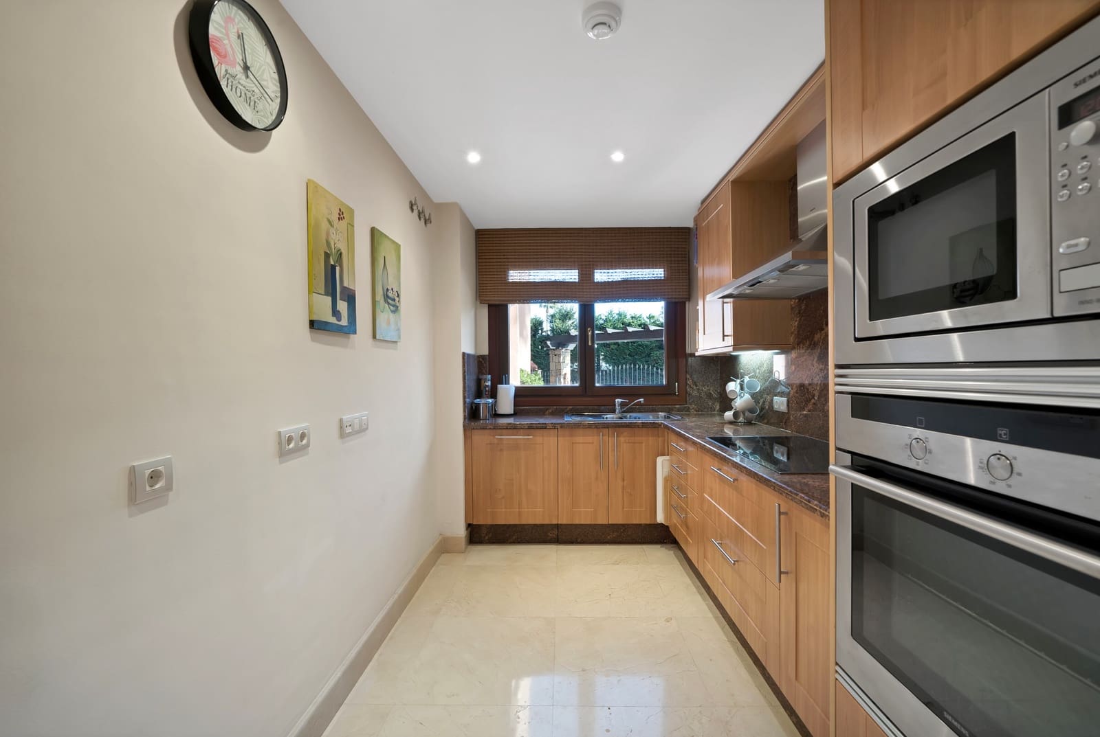 2 camera da letto Appartamento in vendita in New Golden Mile con piscina garage - 799.500 € (Rif: 10044661)