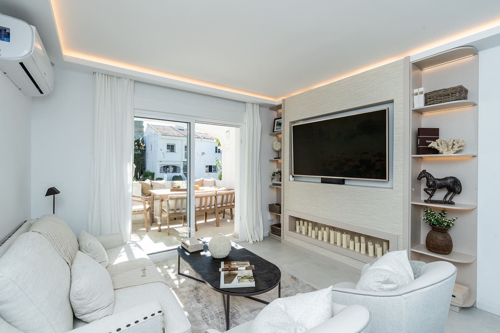 4 quarto Casa em Banda para venda em Nueva Andalucia com piscina garagem - 895 000 € (Ref: 10044663)