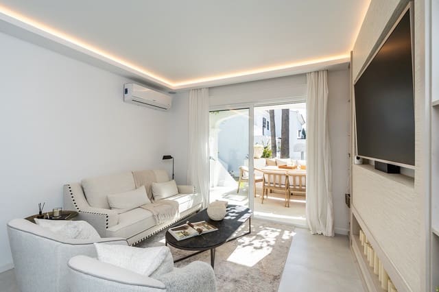 4 quarto Casa em Banda para venda em Aloha Golf, Marbella com piscina garagem - 895 000 € (Ref: 10044663)