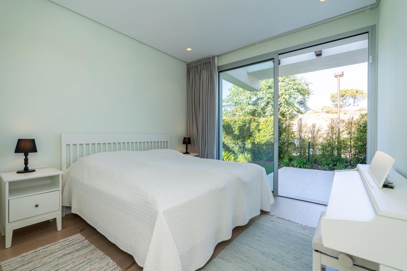 3 bedroom Apartment for sale in Benahavis with pool garage - € 895,000 (Ref: 10044664)