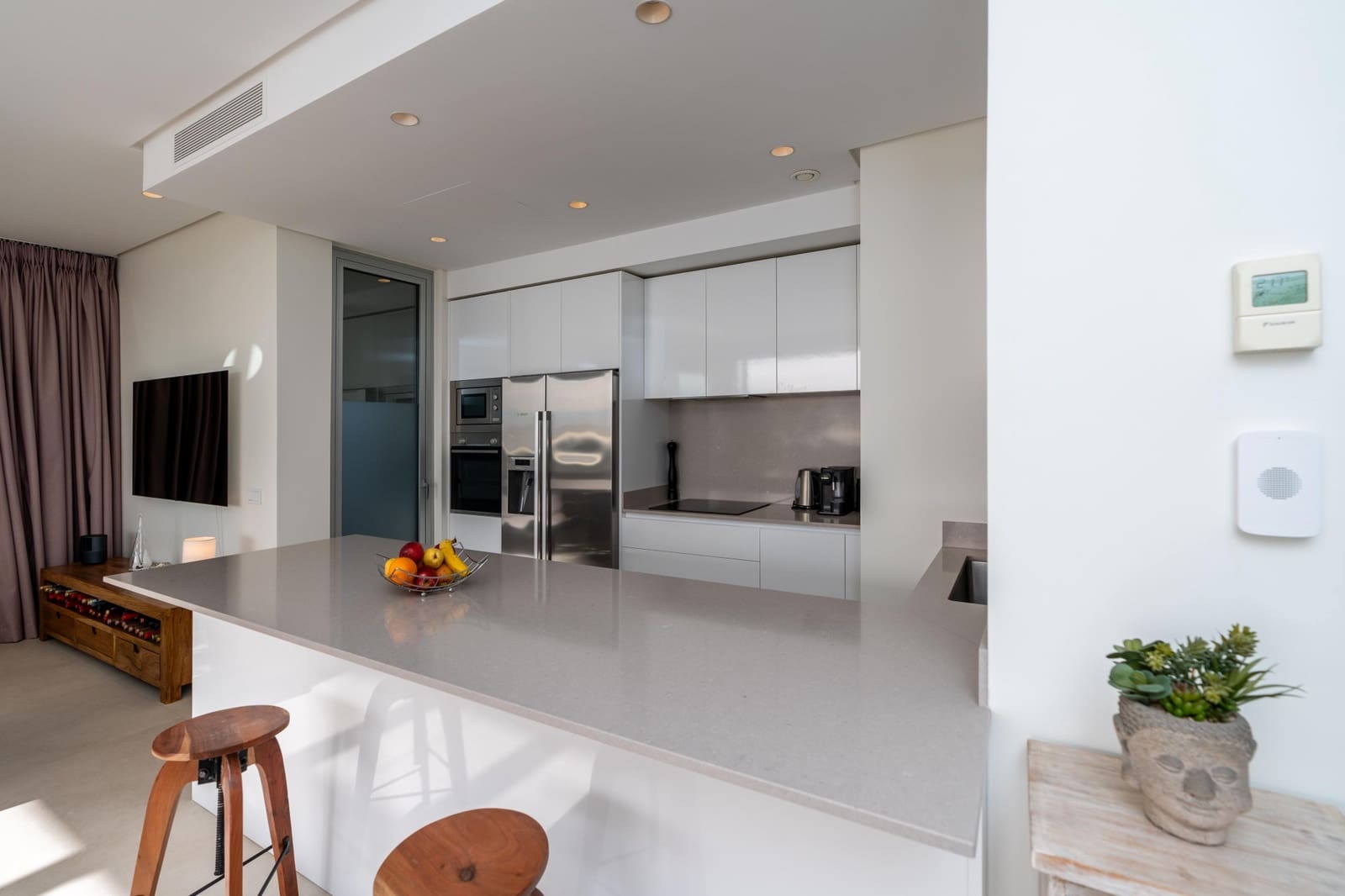 3 bedroom Apartment for sale in Benahavis with pool garage - € 895,000 (Ref: 10044664)