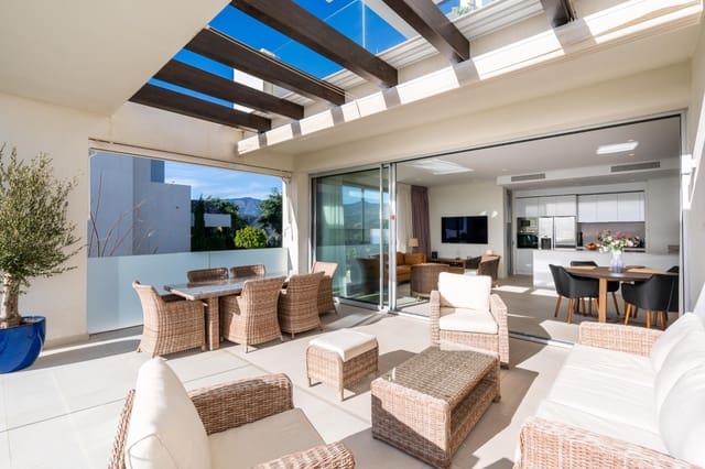 3 bedroom Apartment for sale in Montemayor - Marbella Club, Benahavís with pool garage - € 895,000 (Ref: 10044664)