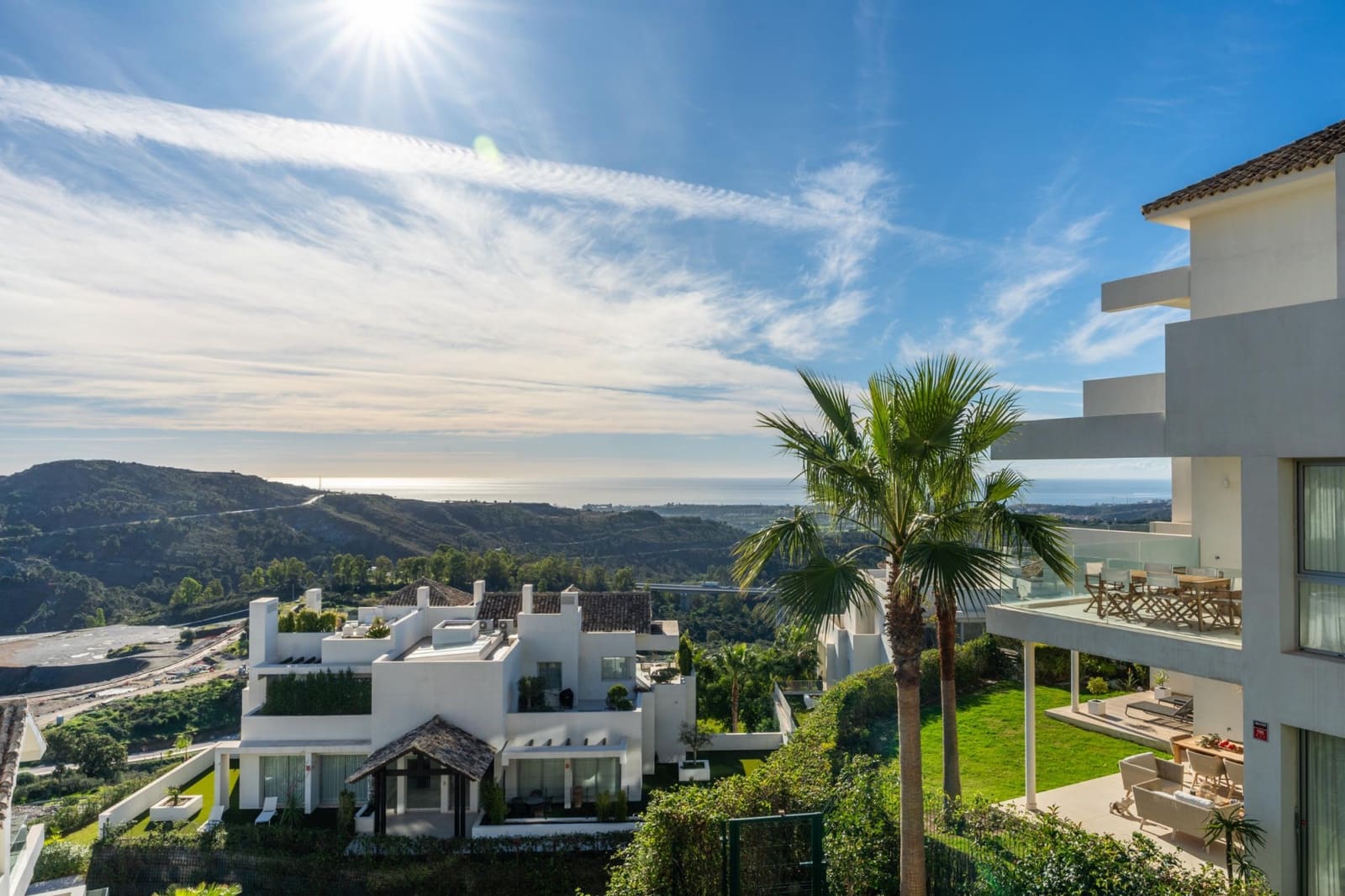 3 bedroom Apartment for sale in Benahavis with pool garage - € 895,000 (Ref: 10044664)