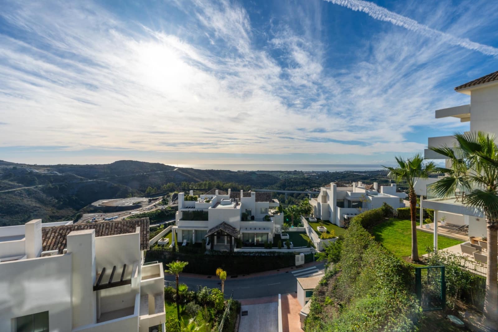 3 bedroom Apartment for sale in Benahavis with pool garage - € 895,000 (Ref: 10044664)