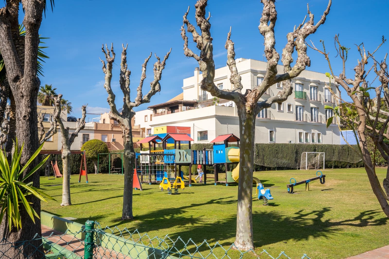 3 soveværelse Penthouse til salg i Estepona med swimmingpool - € 925.000 (Ref: 10044665)