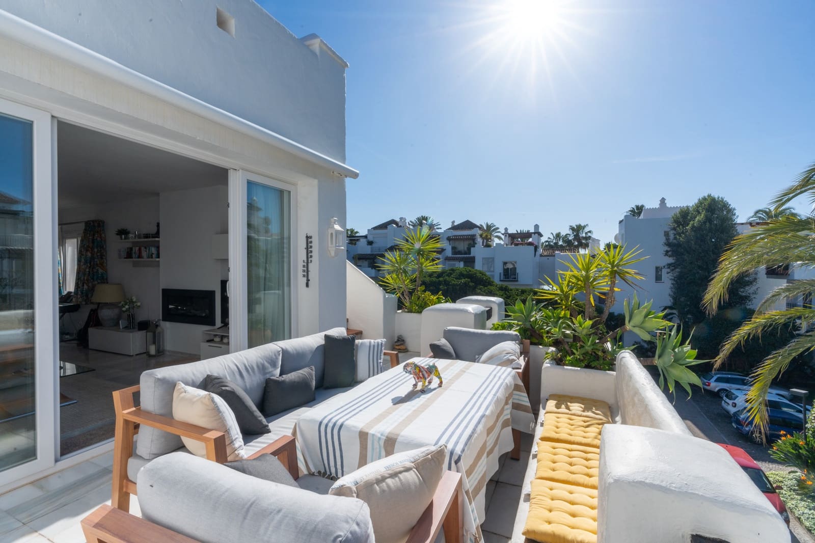3 soveværelse Penthouse til salg i Estepona med swimmingpool - € 925.000 (Ref: 10044665)