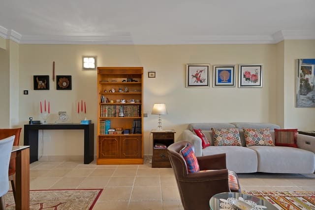 3 Zimmer Apartment zu verkaufen in Los Flamingos, Benahavís mit Pool - 750.000 € (Ref: 10044666)