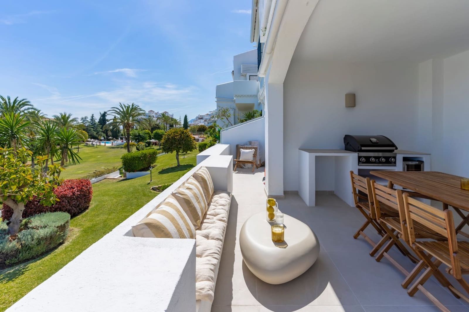 3 chambre Appartement à vendre à Marbella avec piscine garage - 890 000 € (Ref: 10044667)