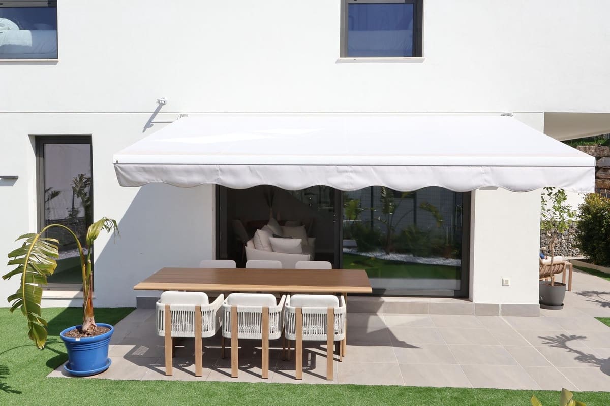 3 sypialnia Dom blizniak na sprzedaż w Mijas Costa z basenem garażem - 790 000 € (Ref: 10044669)