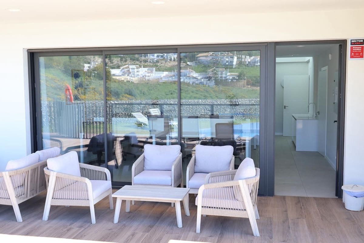 3 sypialnia Dom blizniak na sprzedaż w Mijas Costa z basenem garażem - 790 000 € (Ref: 10044669)