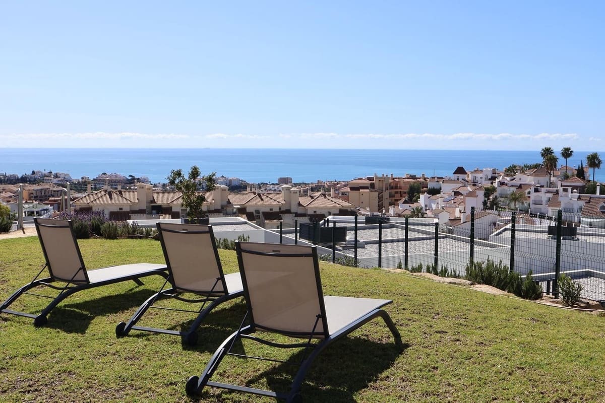 3 sypialnia Dom blizniak na sprzedaż w Mijas Costa z basenem garażem - 790 000 € (Ref: 10044669)