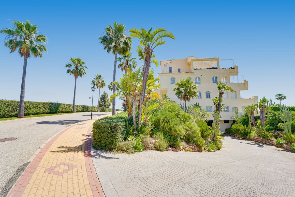 2 sypialnia Apartament na sprzedaż w Mijas Costa z basenem garażem - 375 000 € (Ref: 10044670)