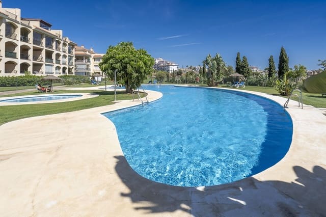 2 makuuhuone Kattohuoneisto myytävänä paikassa La Cala de Mijas, Mijas mukana uima-altaan 
autotalli - 449 000 € (Ref: 10044671)