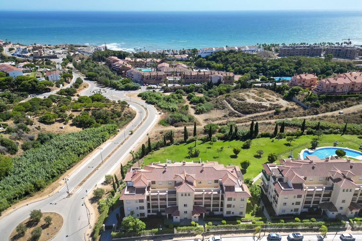 2 makuuhuone Kattohuoneisto myytävänä paikassa Mijas Costa mukana uima-altaan 
autotalli - 449 000 € (Ref: 10044671)