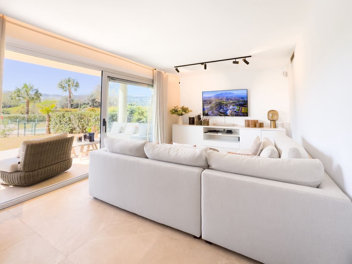 3 bedroom Apartment for sale in Mijas Costa with pool garage - € 475,000 (Ref: 10044678)