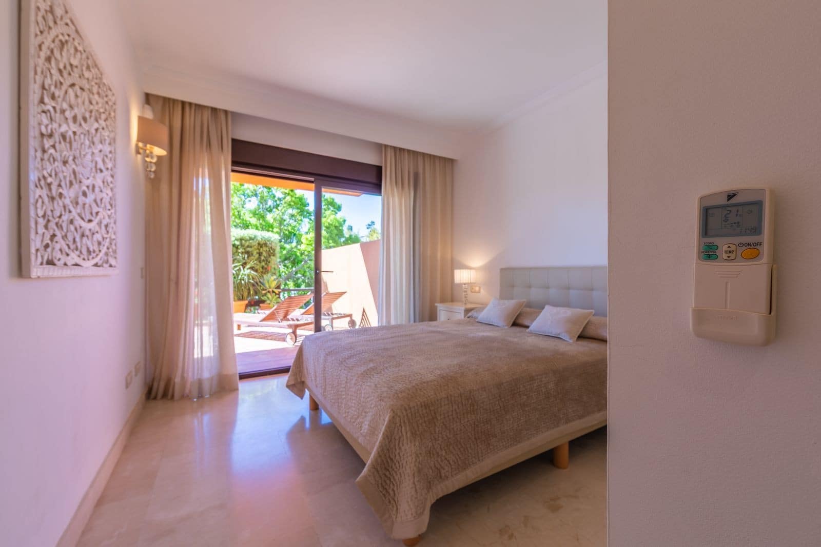 Apartamento de 2 habitaciones en El Padrón en venta con piscina garaje - 389.000 € (Ref: 10044680)