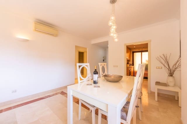Apartamento de 2 habitaciones en El Padrón, Estepona en venta con piscina garaje - 389.000 € (Ref: 10044680)